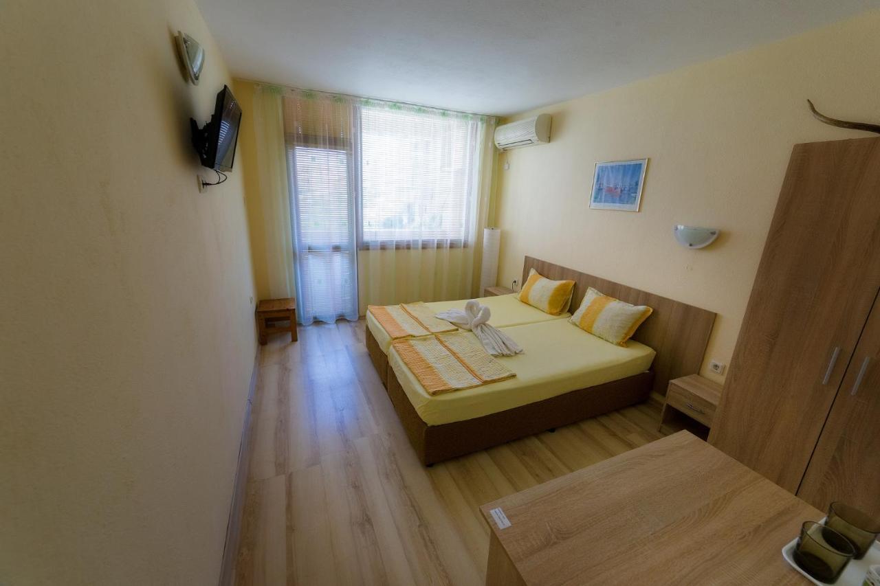 Primorski Briz Guest House Primorsko Buitenkant foto